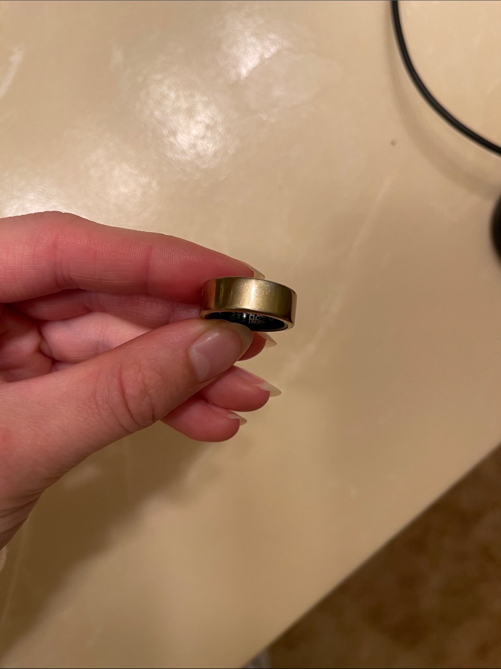 Oura Ring - Gen 3 Gold size 7 - Picture 3 of 3